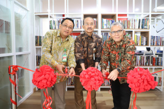 UPNVJ Chancellor Inaugurates UPNVJ FH Library