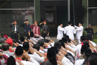 Traditional clothing colors the commemoration of Pancasila's birthday at UPNVJ