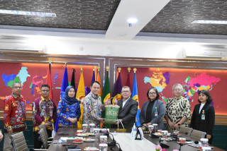 UPNVJ Signs MoU with South Barito Regent