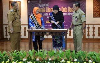 UPNVJ Political Science Undergraduate Student Inaugurated as North Jakarta Reading Ambassador