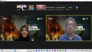 ULAB-IAMCR Lecture Series: UPNVJ Lecturers Emphasize the Importance of Crisis Communication