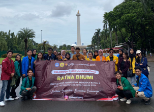 PMM 4 UPNVJ Students Weave the Thread of History Through Visits to Monas and the Satria Mandala Museum