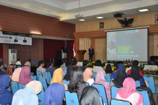 Pahami Industri Halal & Inklusi Keuangan Indonesia dalam Seminar Mahasiswa Ekonomi Syariah UPN “Veteran” Jakart