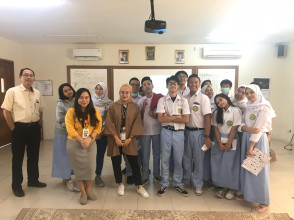Tim Humas UPNVJ Sosialisasi di SMA Islam Harapan Ibu Jakarta