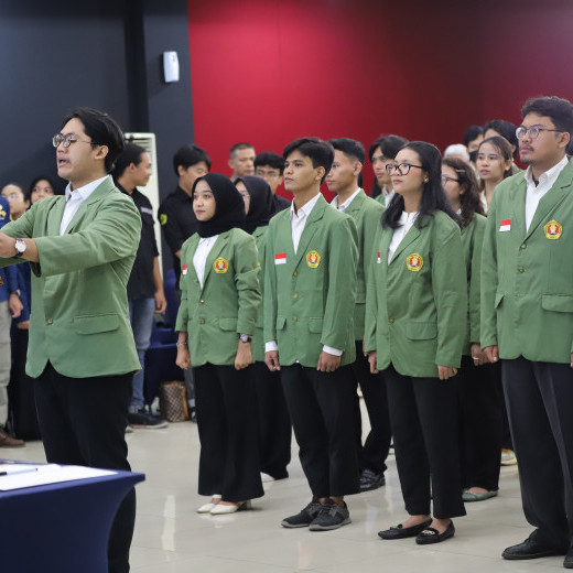 Rektor UPNVJ Lantik Ketua Organisasi Kemahasiswaan, Ketua Unit Kegiatan ...