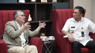 Bahas Bela Negara, Rektor UPNVJ Dialog Bersama Mayjen TNI Dr. Jubei Levianto Staf Ahli Menhan Bidang Sosial