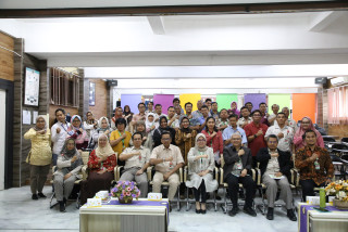 Rektor Melanjutkan Rangkaian Kunjungan Kinerja ke Fisip UPNVJ